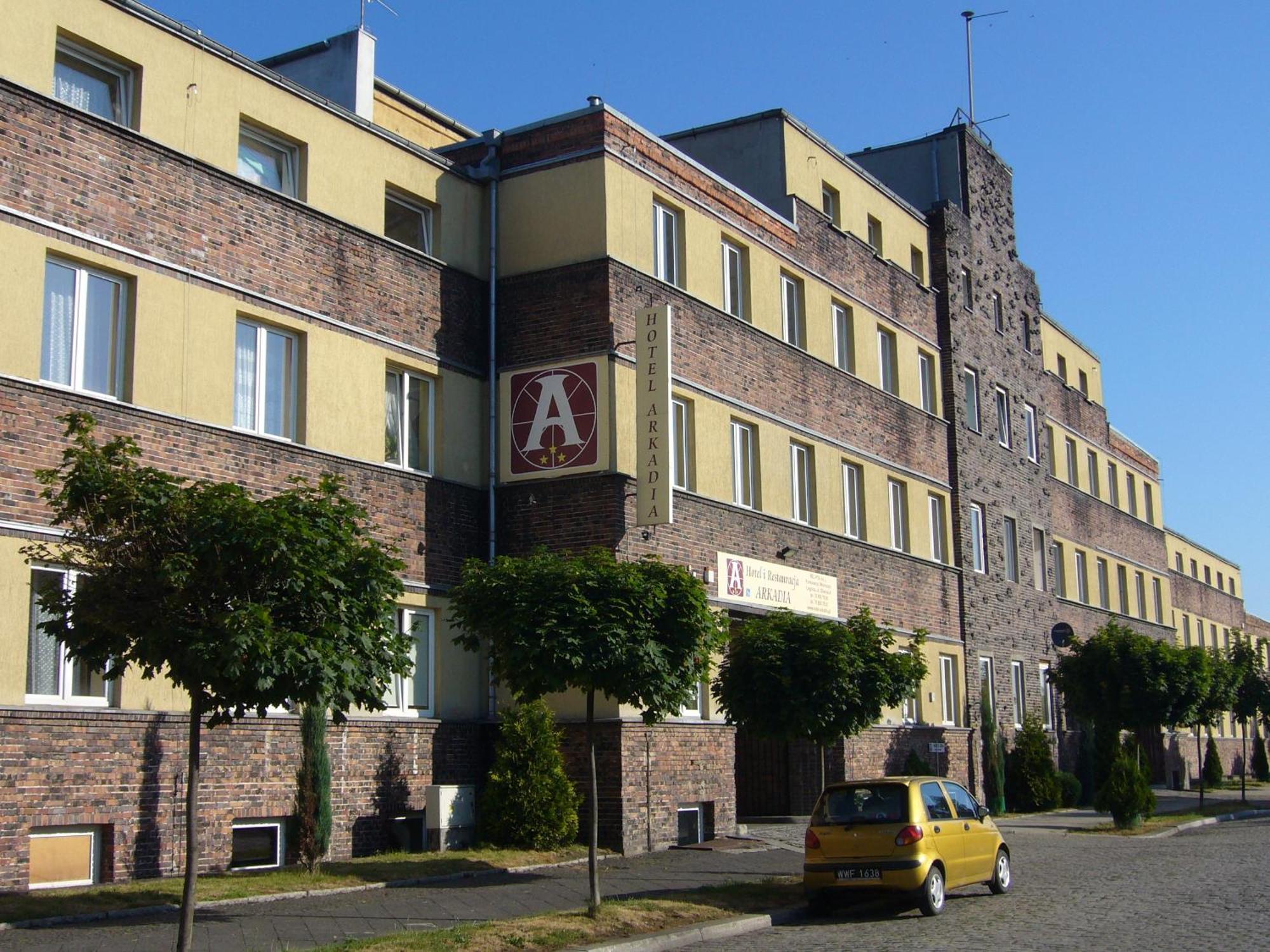 Hotel Arkadia Legnica Esterno foto